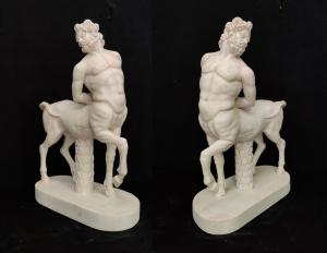 Esclusiva Coppia di Sculture - Due Centauri in marmo di Carrara - H 50 cm